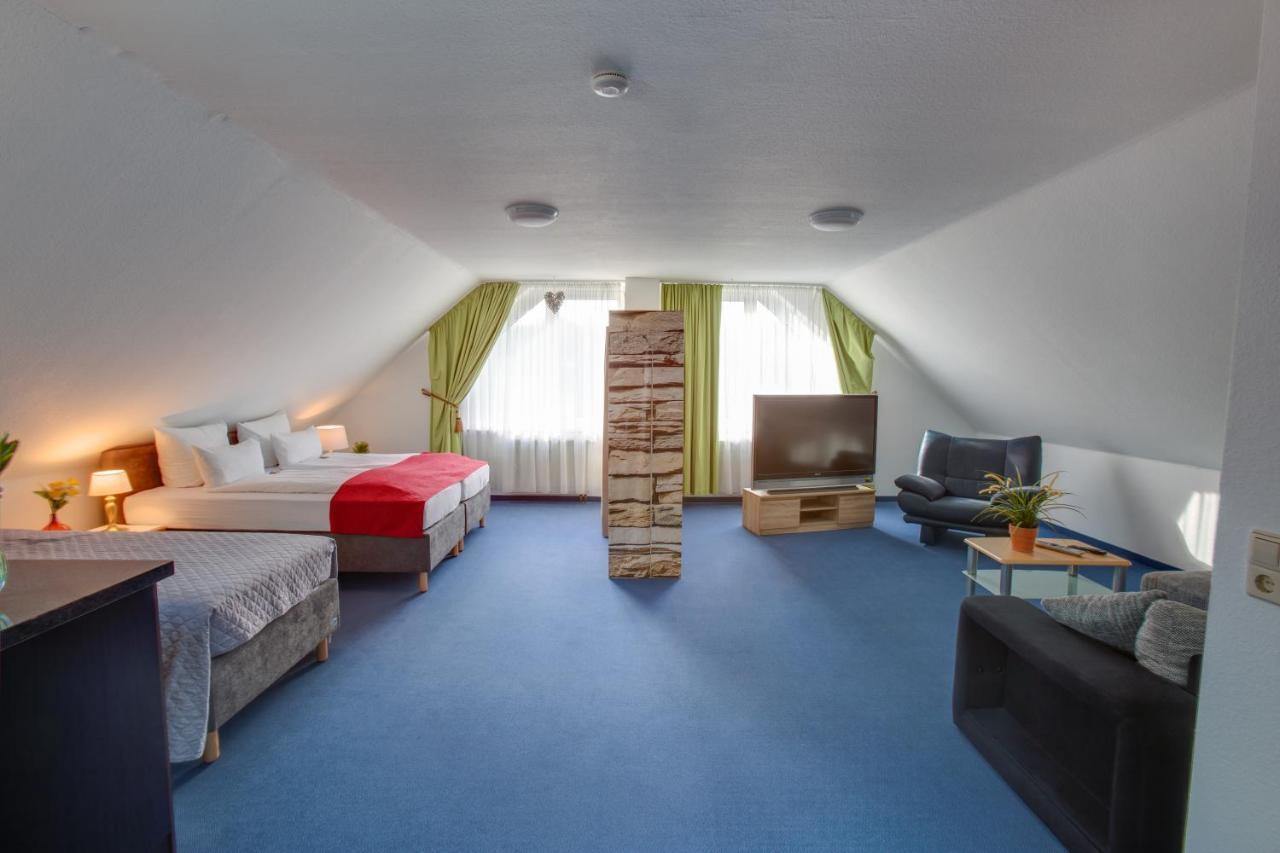 Leo Guest house 3*